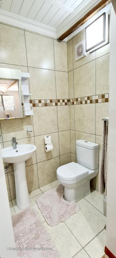 Mountain View Guesthouse Vanrhynsdorp Extérieur photo