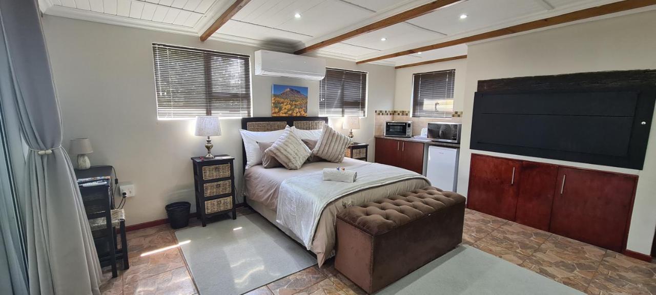 Mountain View Guesthouse Vanrhynsdorp Extérieur photo