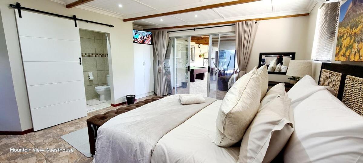 Mountain View Guesthouse Vanrhynsdorp Extérieur photo